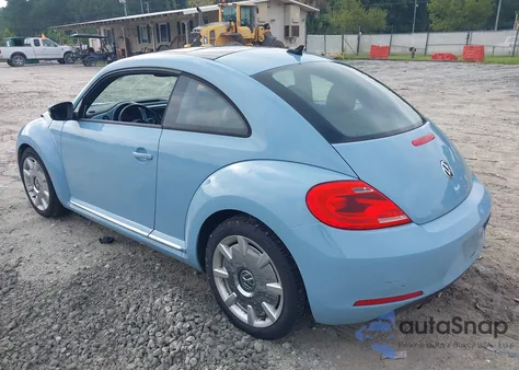 2012 Volkswagen Beetle 2.5L z USA, uszkodzony, nr VIN 3VWJP7AT2CM610885